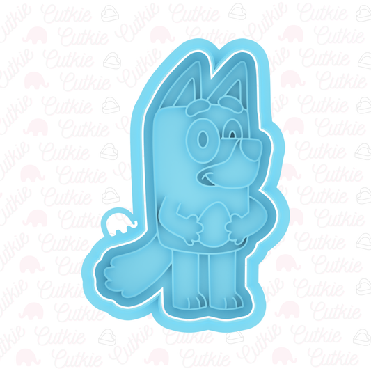 Bluey con un huevo de pascua