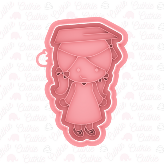 Niña con toga y birrete (copia)